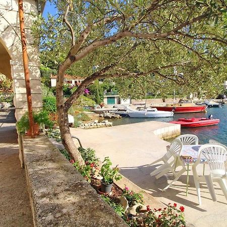 Apartmans And Rooms Dunjini Dvori Korčula Exteriér fotografie