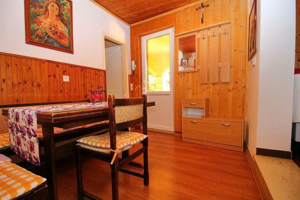Apartmans And Rooms Dunjini Dvori Korčula Exteriér fotografie