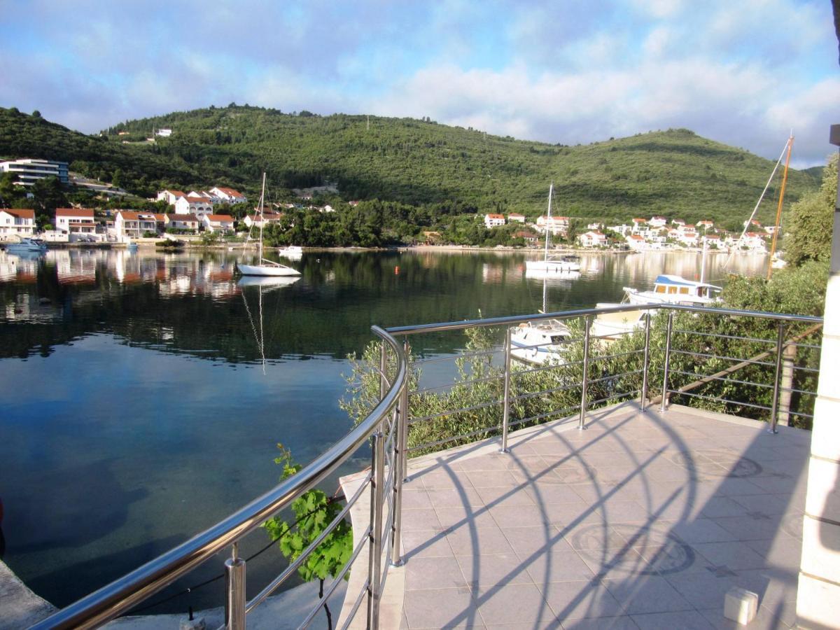 Apartmans And Rooms Dunjini Dvori Korčula Exteriér fotografie